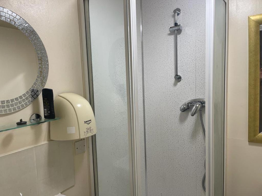 אינברנס Castle View Accommodation מראה חיצוני תמונה